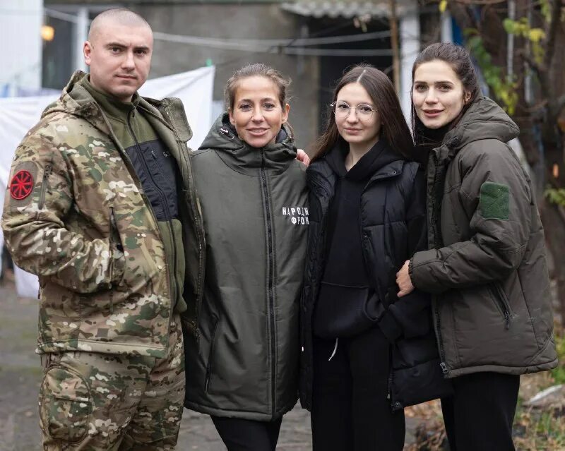 добровольцы рф на донбассе. как попасть на донбасс женщине. станислав бондаренко в военной форме. снайпер анна клинкевич. набор добровольцев в армию.