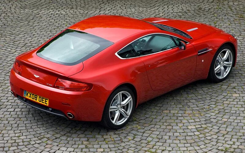 Mitsubishi lancer 2008. Aston martin vantage coupe. Красная машина 2008. Красная машина 2008. Феррари калифорния кабриолет красный.