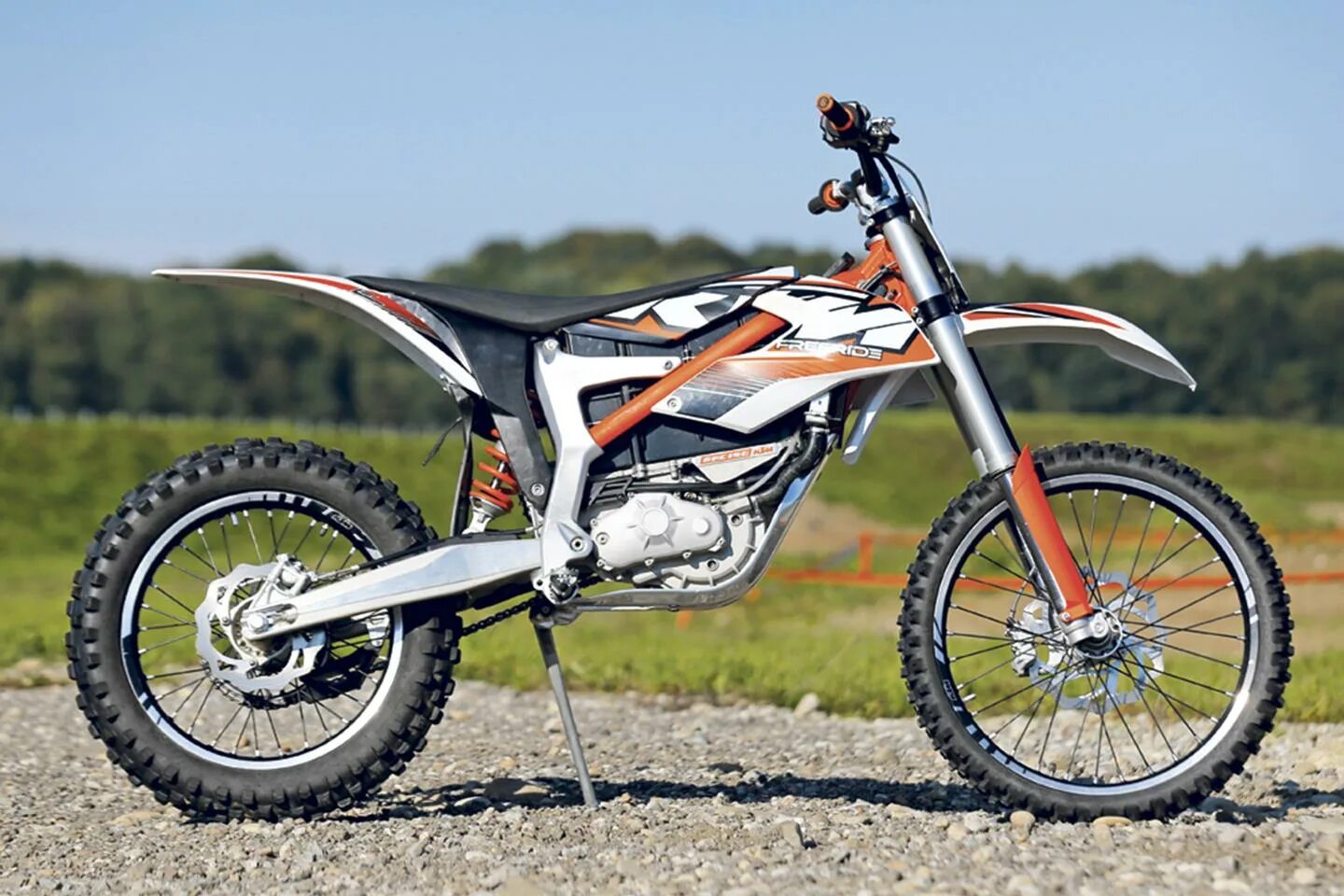 Куплю эндуро б у. Электро эндуро КТМ. КТМ Freeride. KTM Freeride e-XC 2022. КТМ электромотоцикл эндуро.