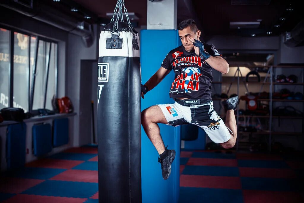 Фитнес клуб легион екатеринбург. Легион екатеринбург. Тайский бокс легион. Футбольный клуб легион говорова 1. Спортзал легион нальчик.