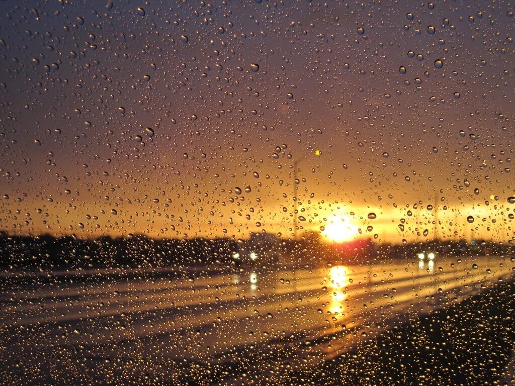 Дождь на закате. Закат после дождя. Дождь Эстетика. Дождь и солнце.