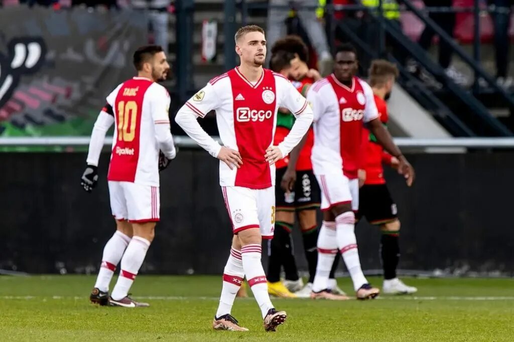 Аякс личные встречи. Чемпионат нидерландов – витесс. Аякс псв. Аякс личные встречи. Псв аякс футбол 2021.