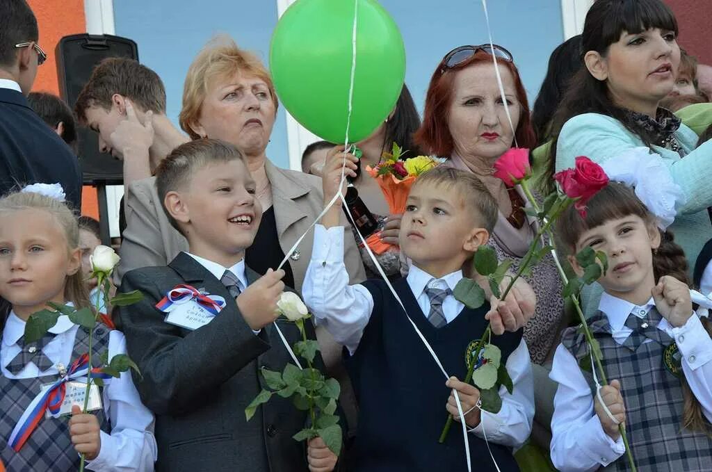 Школа 14 калининград. Сайты 38 школы калининград. 38 школа калининград. Школа номер 38 калининград. 57 школа калининград.