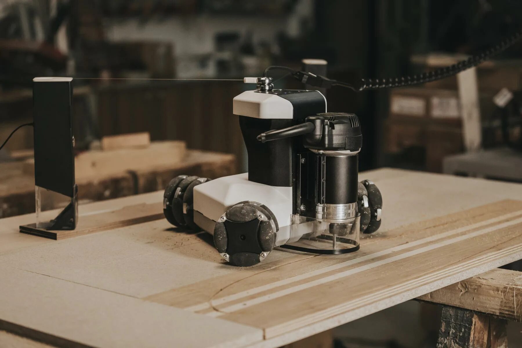 Чпу станок из дремел. Линейный модуль чпу 1500мм. Робот чпу. Портальный робот. Kuka чпу.