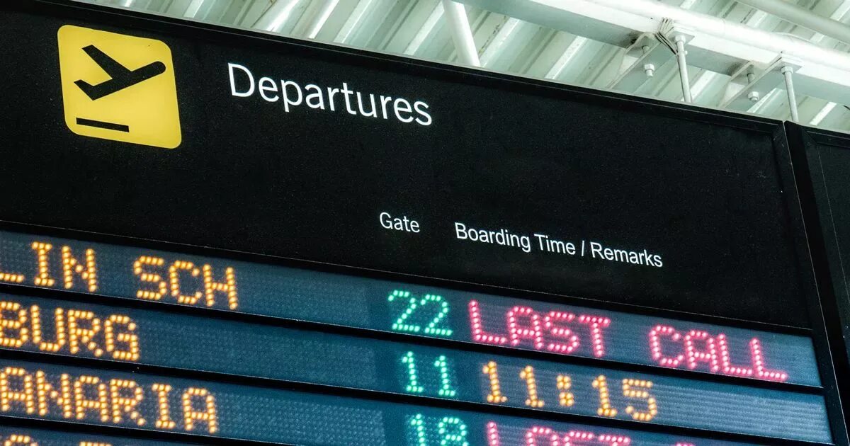 Departure when. Departure board. airport departure board. departures and arrivals. arrivals and departures at the airport.