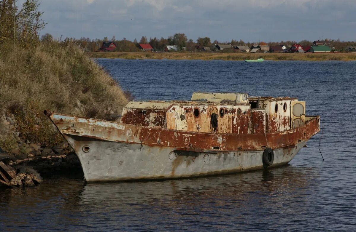 Новая Ладога. Город новая Ладога. Ладога Пристань. Озерная Пристань Ленинград. Новая ладога ленинградская область купить