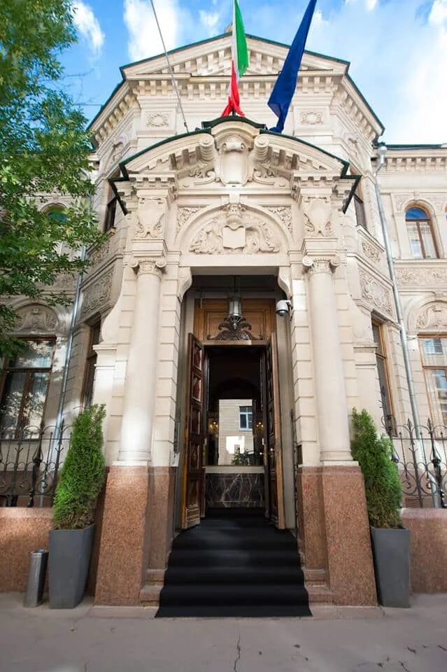 Консульство египта в москве. Итальянское посольство в москве. консульство италии в москве. генконсульство италии в москве. московское посольство в москве.