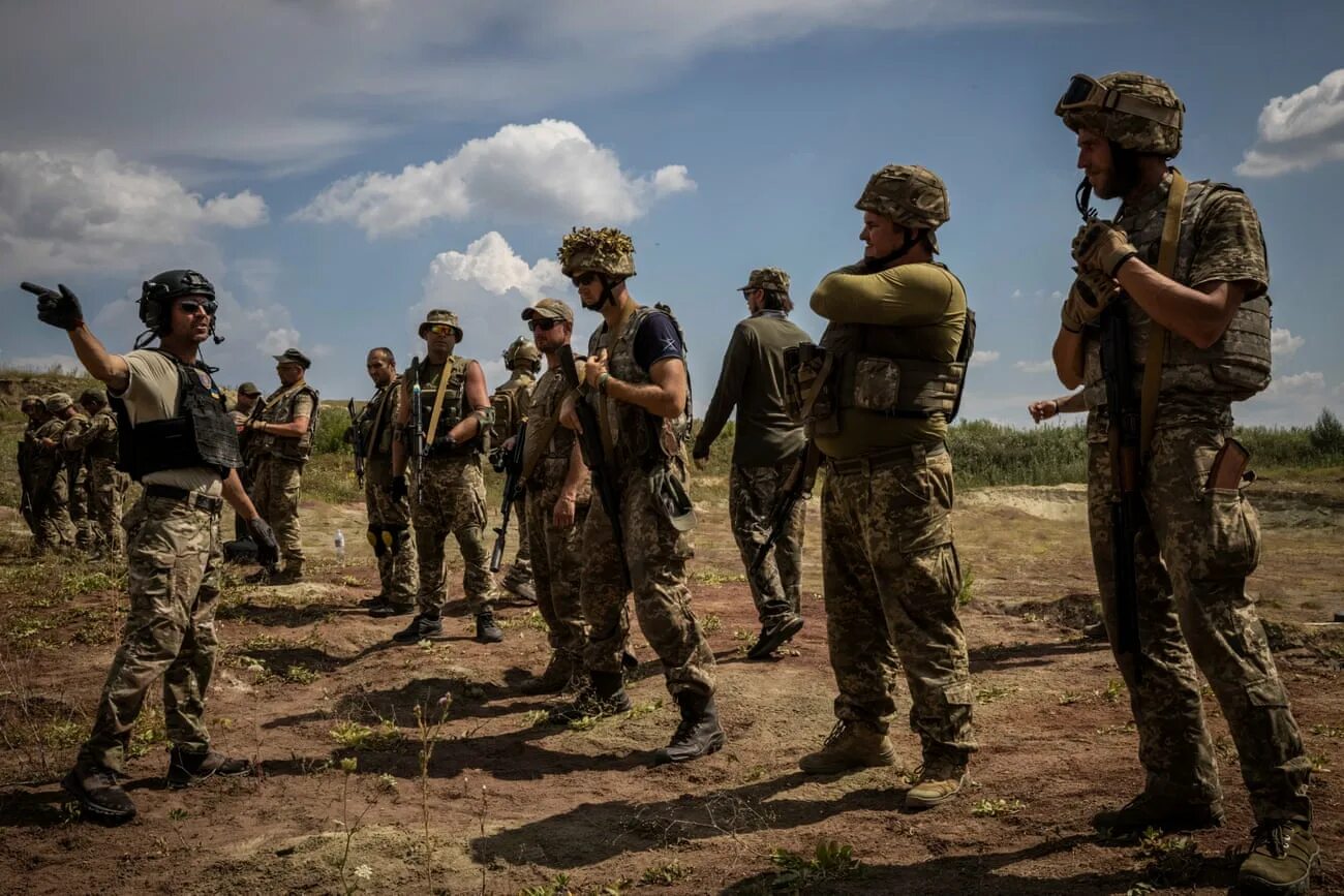 Ютуб военные новости. ЧВК Моцарт. ЧВК В Африке. Военный ЧВК. Спецназ США.