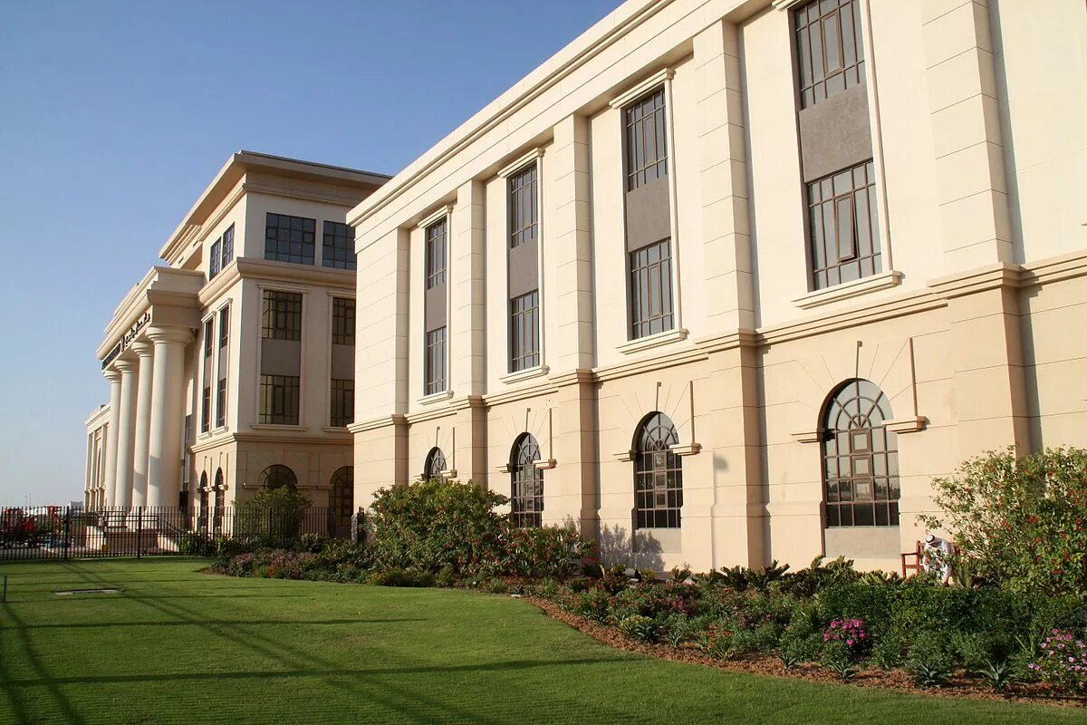 Школа примакова в абу даби. Университет абу даби кампус. Abu university. Abu university. New york university abu dhabi campus.