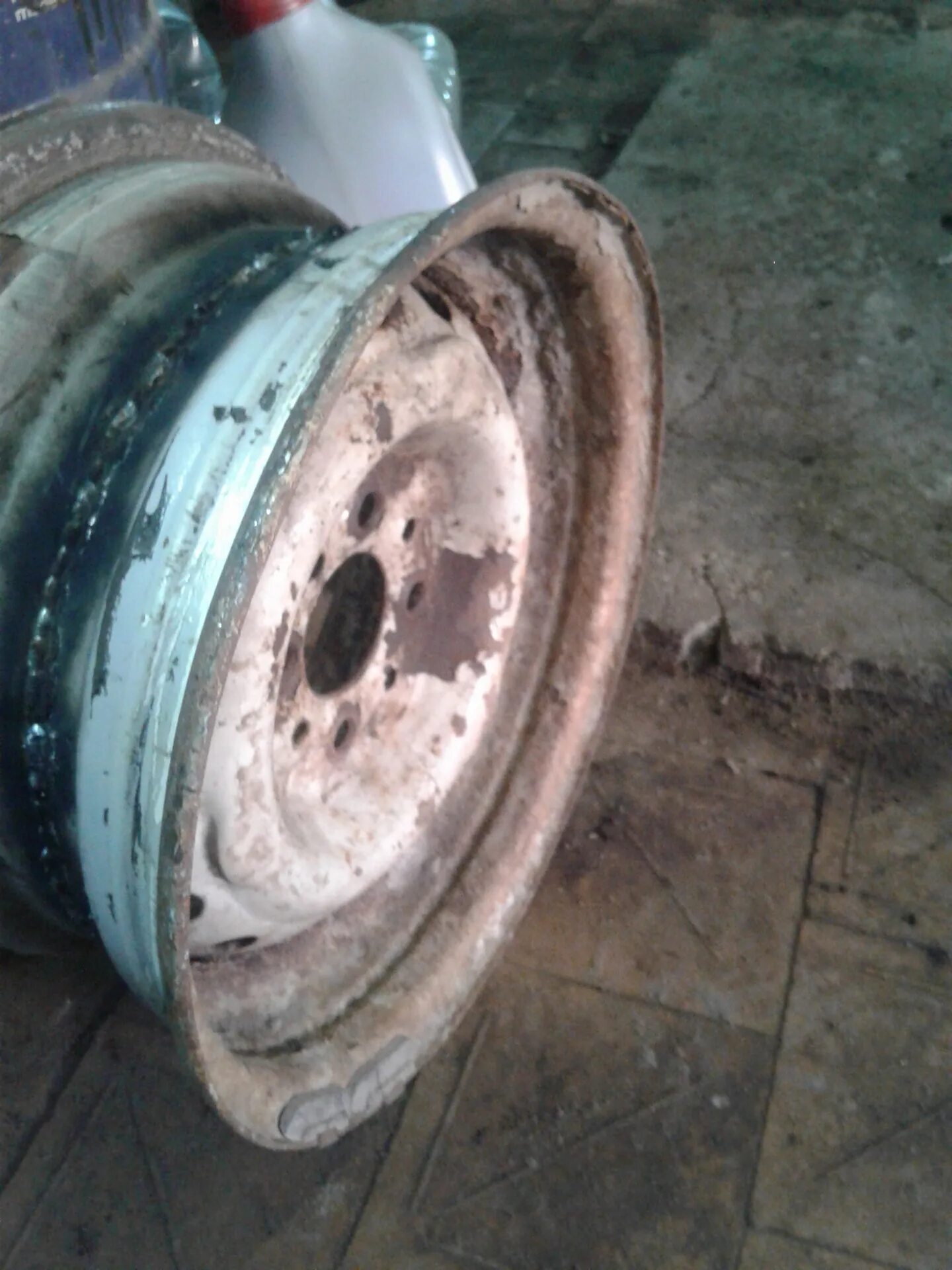 Двух дисков. Двух дисков. Пассат б5 зеленый разварки. Разварки из дисков sandero. Двух дисков.