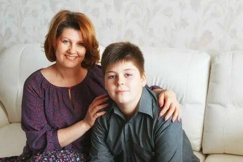 Русской сын е маму с разговорами
