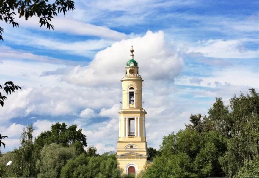 Павловский посад центр города. Телефоны павловского посада. Церковь воскресения христова павловский посад. Город павлово посад московская область. Колокольня павловский посад.