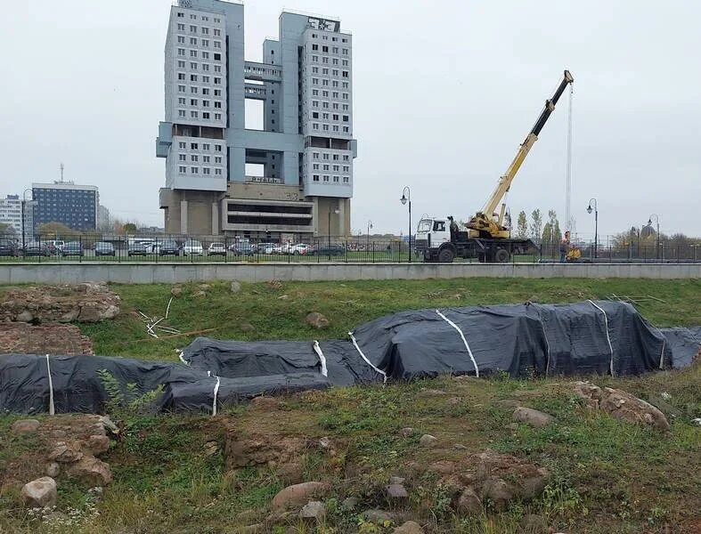 Калининградский Дом Советов лишился всех окон Дзен