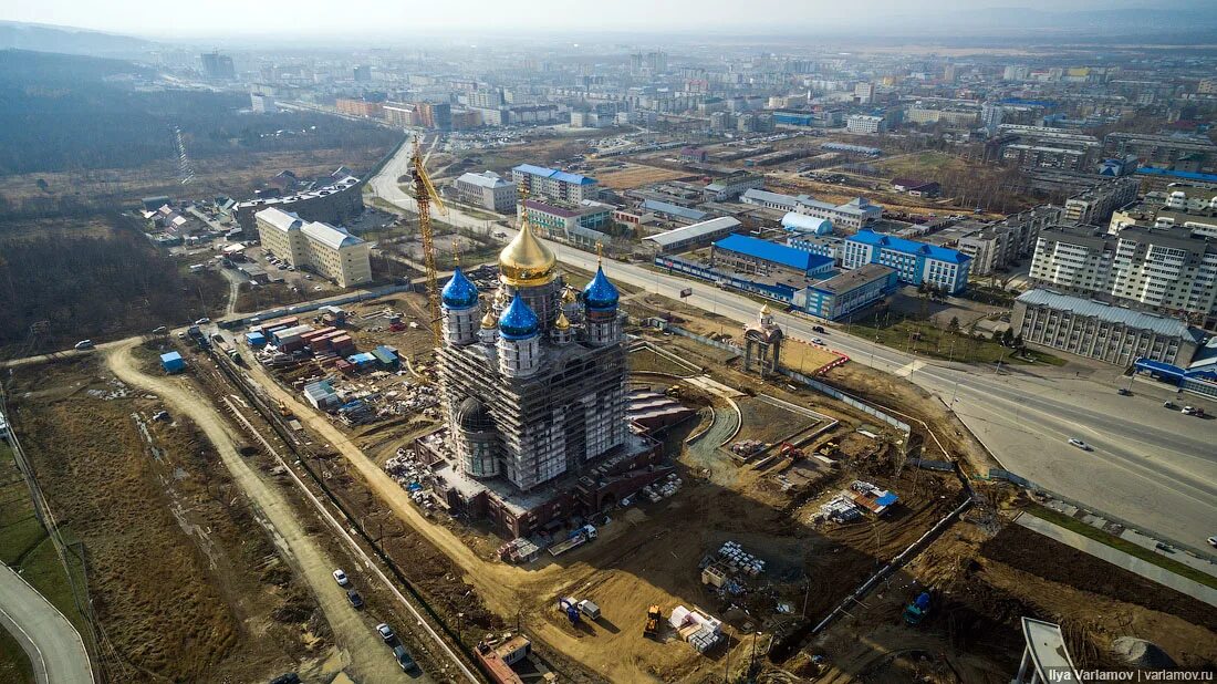 Организации г южный. Южно-Сахалинск. Южно-Сахалинск сегодня. Жилищная политика Южно-Сахалинск. Достопримичательства в городе Южно Сахалинска.