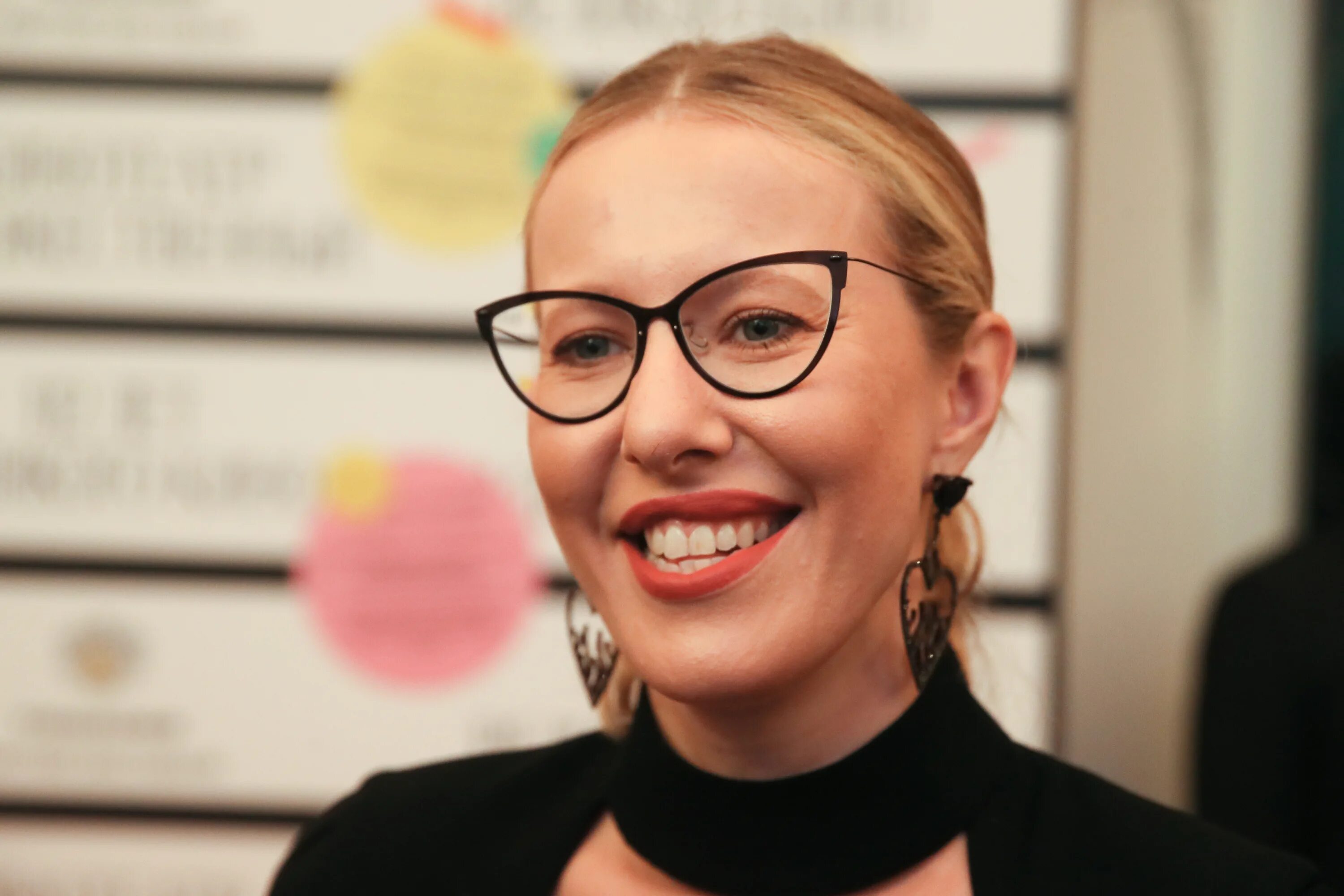 Какую должность займет собчак. Собчак на похоронах немцова. Собчак 2022. Какую должность займет собчак. Ксения собчак фото 2023.