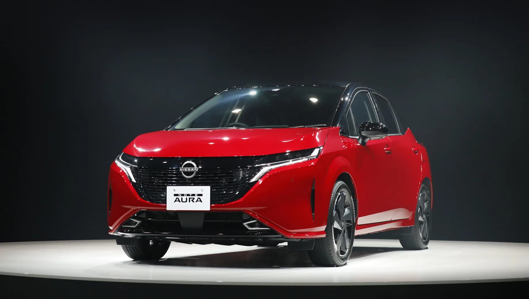 Ниссан пауэр гибрид. Ниссан Аура 2022. Nissan Aura 2021. Nissan Note 2021. Новый Ниссан ноут 2021.