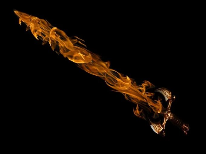 Огненный клинок. Днд огненный клинок. Пылающий меч. Пылающий меч. Меч джейд.