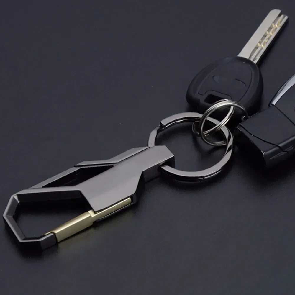 Ключ для автомобиля. Брелок металл 3d Хонда. Брелок для ключей. Брелок для автомобильных ключей. Брелок на ключи от машины.