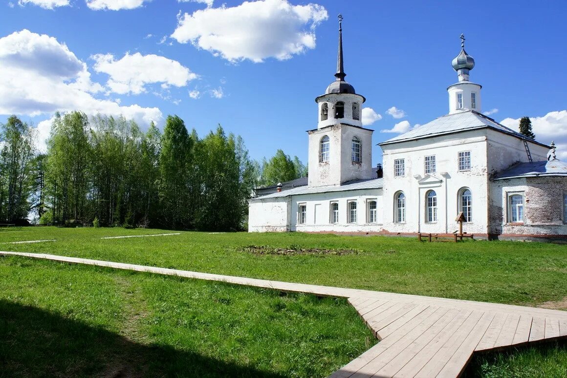 Артемиев веркольский мужской монастырь. Веркольский монастырь архангельская. Успенский собор артемиево-веркольского монастыря. Веркола архангельская область монастырь. Свято-артемиево веркольский мужской монастырь.