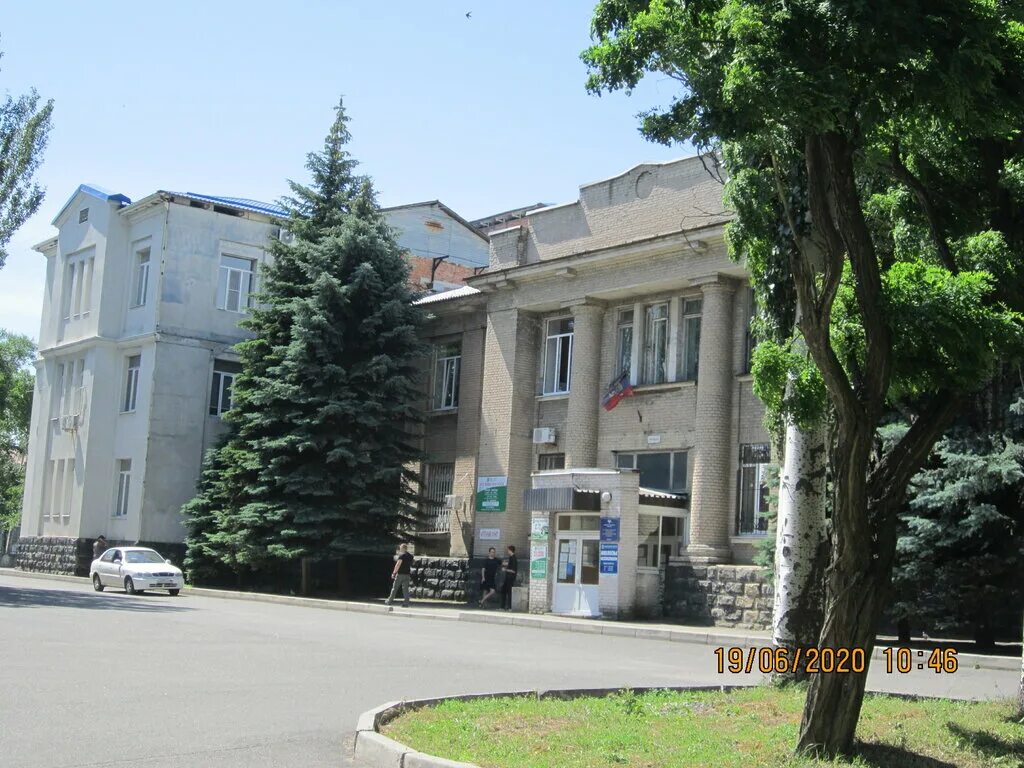 Институт им гусака. Инвх им. Инвх. К гусака. Ангиограф в операционной.