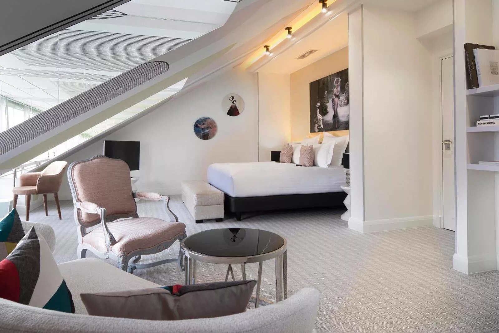 Code paris. Dressy resort. hôtel spa paris pas cher.