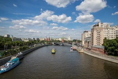 Москва река читать