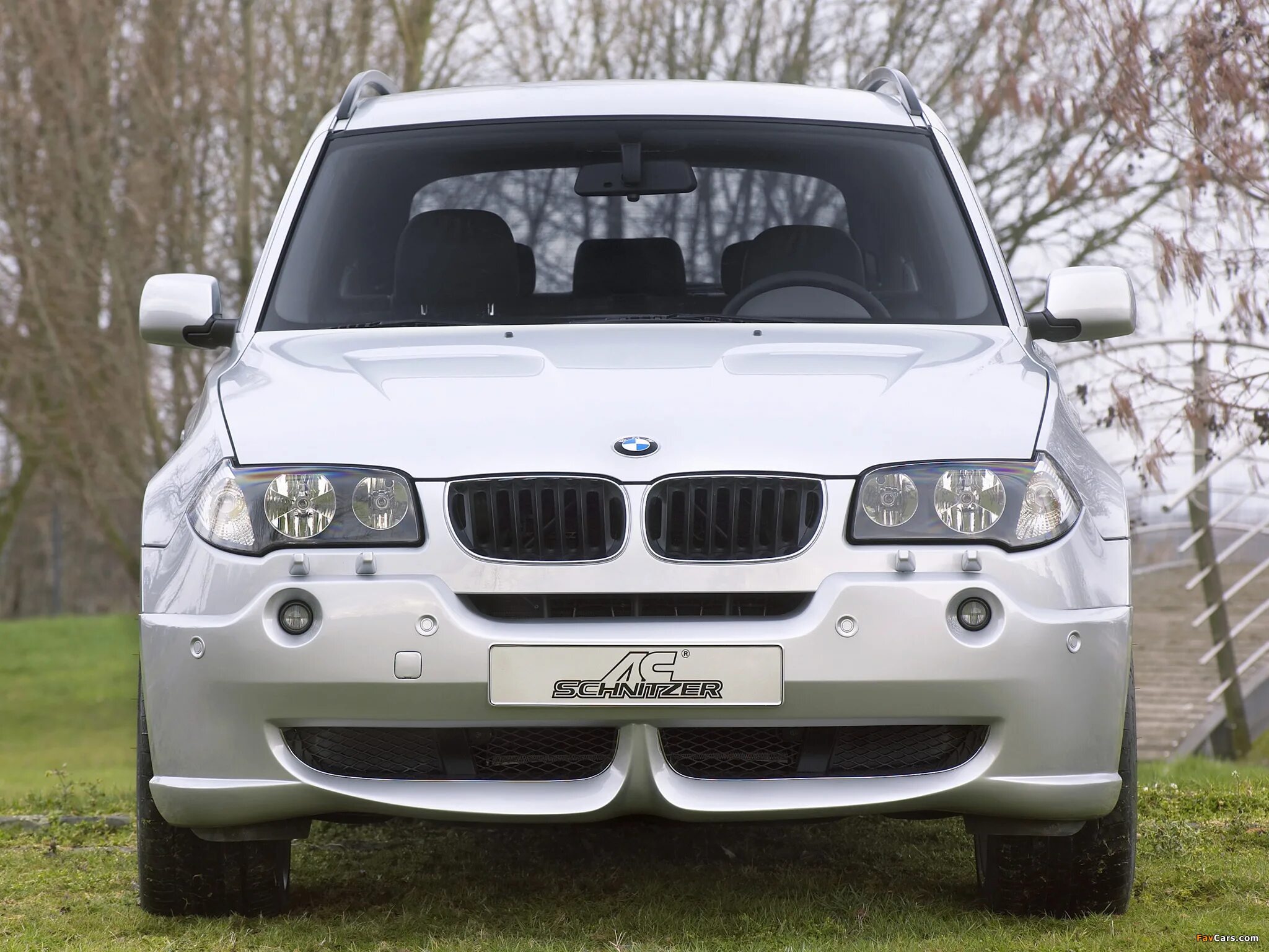 Тюнинг бмв х3. BMW x3 e83. BMW x3 e83 белый. BMW x3 e83 Tuning. БМВ 3 е83.