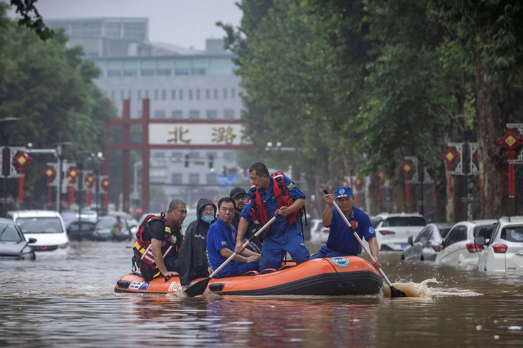 Какое наводнение в китае. Тяньцзинь наводнение. Наводнение в Китае. Наводнение в Пекине. Наводнение фото.