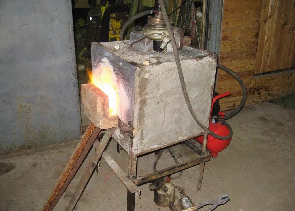 Горн кузнечный угольный. Газовый кузнечный горн "малыш" чертеж. Печь кузнеца. Чертеж мундштука для пионерского горна. Кузнечный горн из тормозного барабана.