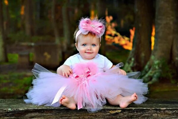 Красивые платья для девочек 1 годик. Новогодняя юбка для девочки. Юбка красная для девочки новый год. Юбка туту. Юбка пачка для девочки.