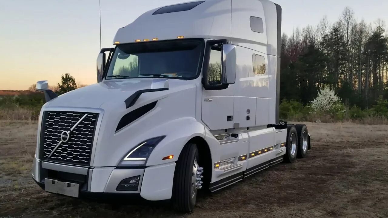 Фуру 2019. Volvo vnl 760 truck. вольво внл 2019. volvo vnl 760 2019. volvo vnl 860 2019.