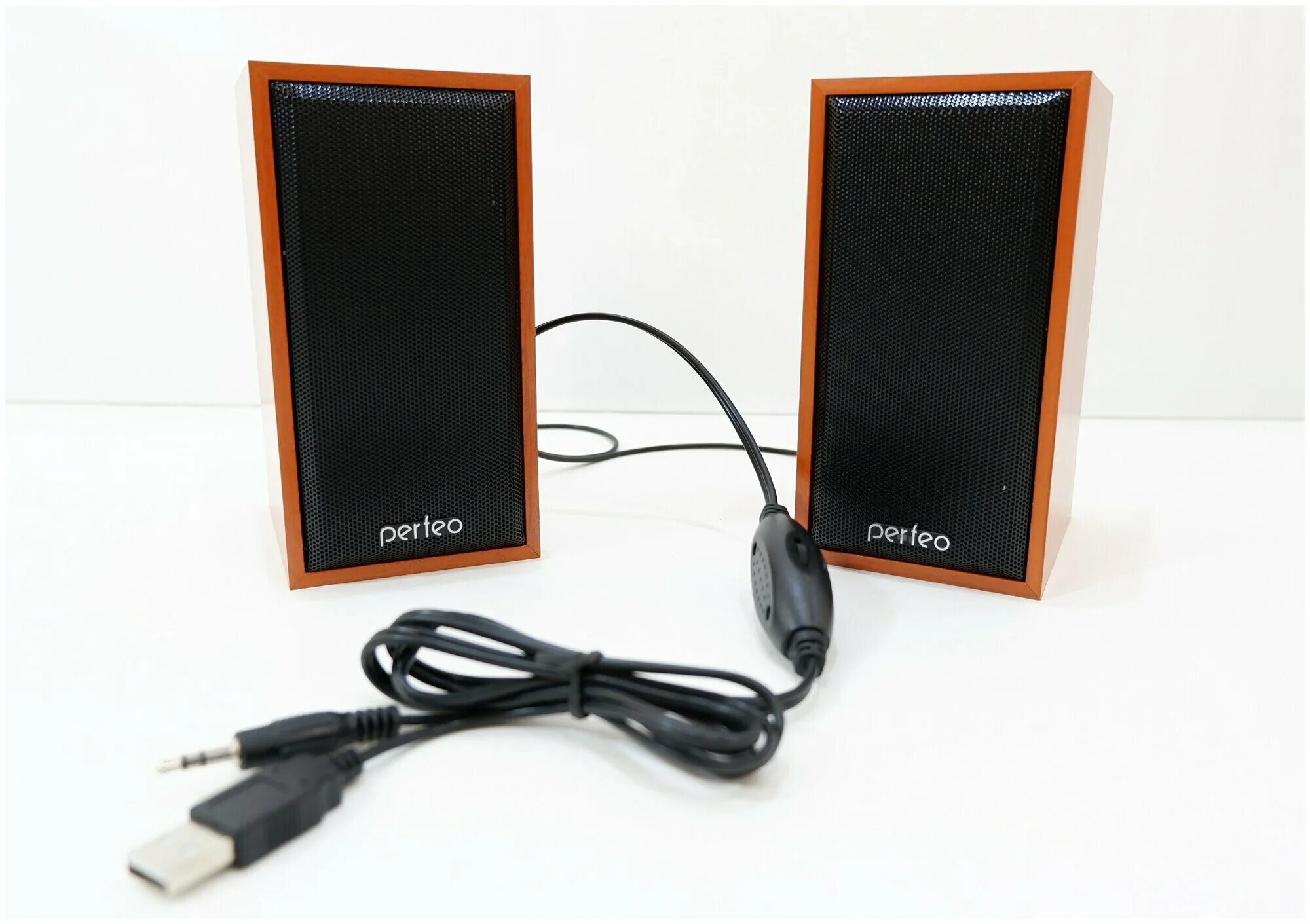 0 perfeo pf-84-wd "cabinet" 2х3 вт, бук дерево, usb. Колонки perfeo cabinet usb 2. Колонки perfeo cabinet 2. Колонки perfeo cabinet 2. Колонки компьютерные perfeo pf-84 cabinet.