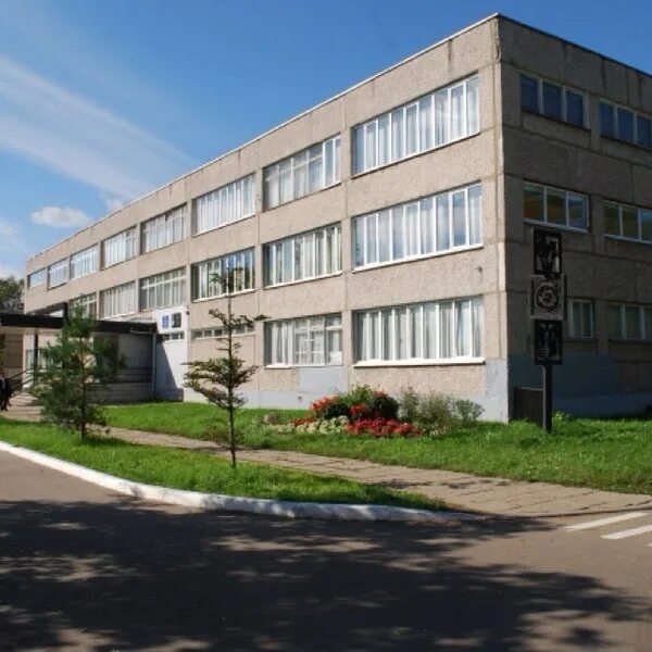 Школа 6 кольчугино. Школа 3 нововоронеж. Моу сош 2 г. Сош 1 жатай. Севская школа №2.