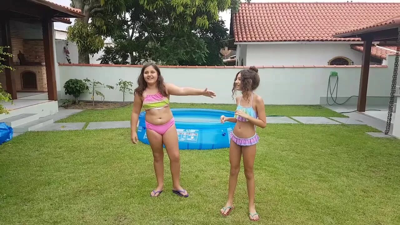 Desafio da. Десафио пискина. pool challenge desafio. челлендж в купальнике девочки. десафио девочек.