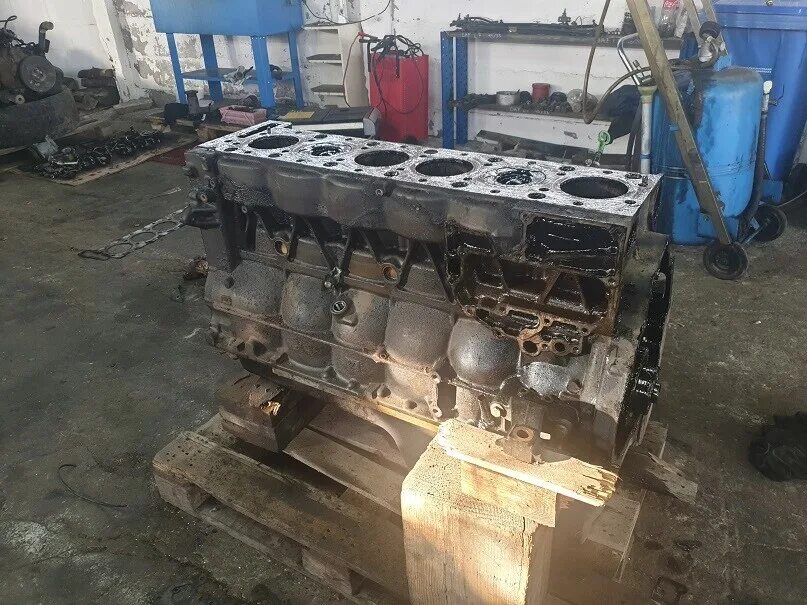 Блок двигателя ман тга d2066. Блок двигателя ман тгх. Блок двигателя ман тгс. Блок двигателя man d2066. Блок двигателя 2066 тгс.