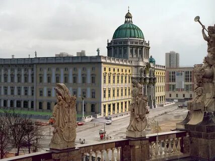 Берлине главе