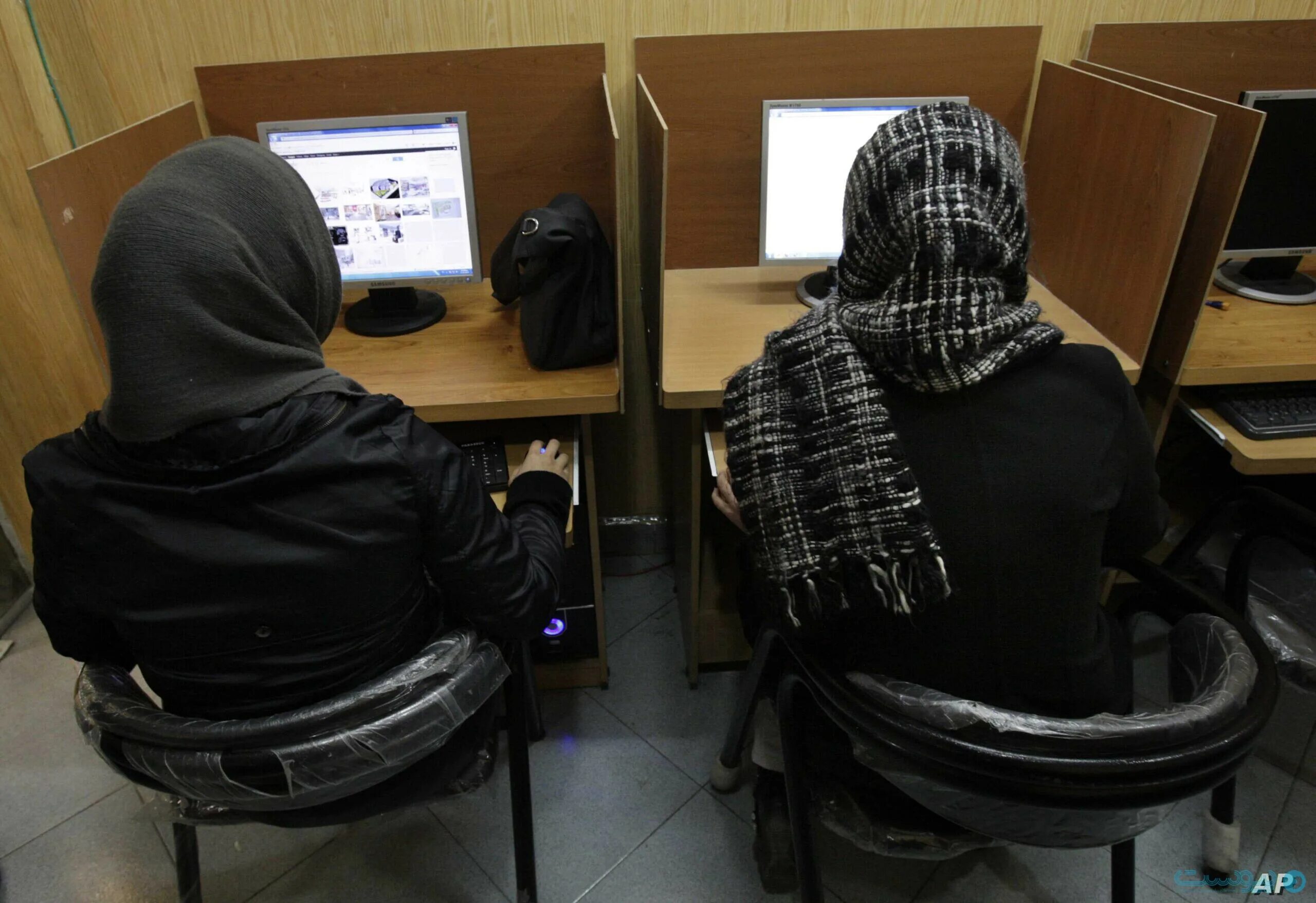 Интернет цензура в Иране. Интернет в Иране. Компьютеры в Иране. Против анонимности. Мусульмане в интернете