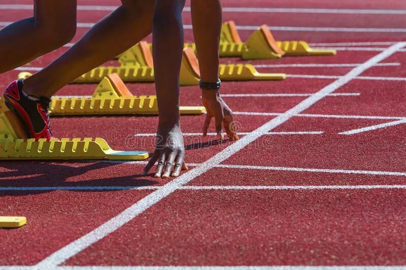 Running line. Свободная линия для старта. starting line. running position. starting line for a race pictures.