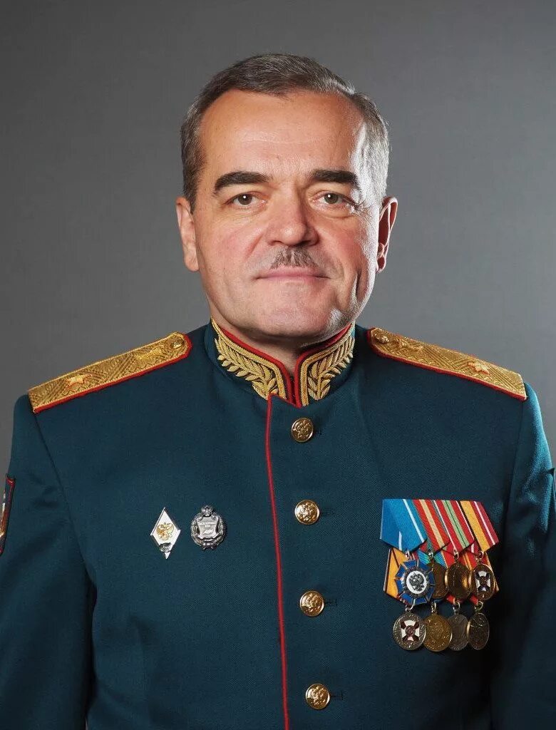 Военно медицинская академия полковник толстошеев. Вма им кирова начальник академии. Заместитель начальника военно медицинской академии. Генерал майор солодчук. Крюков евгений владимирович.