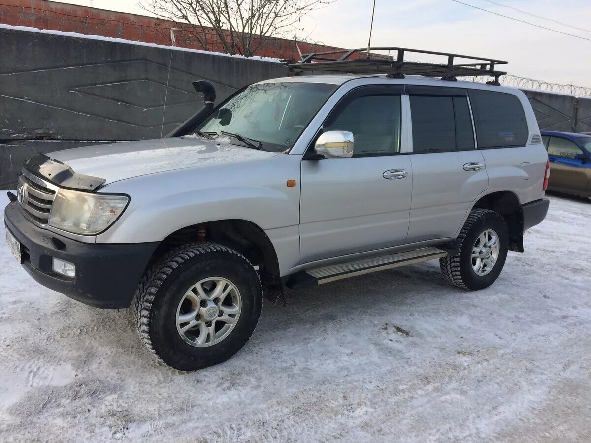 105 купить бу. Toyota Land Cruiser 105 2005. Тойота ленд Крузер 105 серебристый. Тойота ленд Крузер 105 дизель. 2003 Toyota Land Cruiser 105 Black.