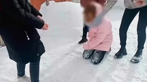 Видео на колени поставлю видео