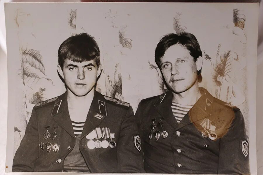 Дембеля афганцы. Форма советского десантника. Афганцы ссср вдв. Дембеля из афгана. Форма вдв ссср в афганистане.