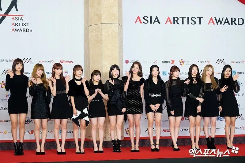 Asia artist awards. Asia artist awards 2022 card. Asia artist awards 2018 bts. Asia artist awards 2022. Ханбок stray kids.