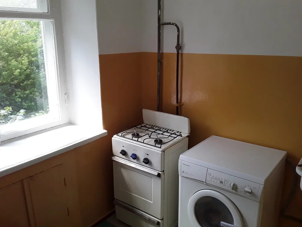 Поликлиника 1 екатеринбург рижский переулок. Переулок рижский 4. Рижский 4 екатеринбург. Магнит переулок рижский. Рижский 6 екатеринбург.