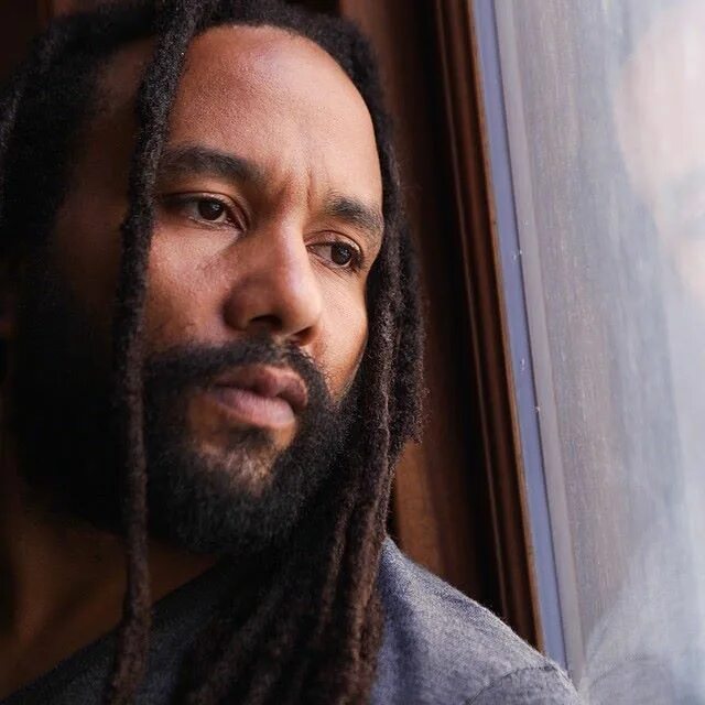 Mona marley (lilian black). Lilian black актриса. Мона марлей. Mona marley 60 plus. Боб марли альбомы.