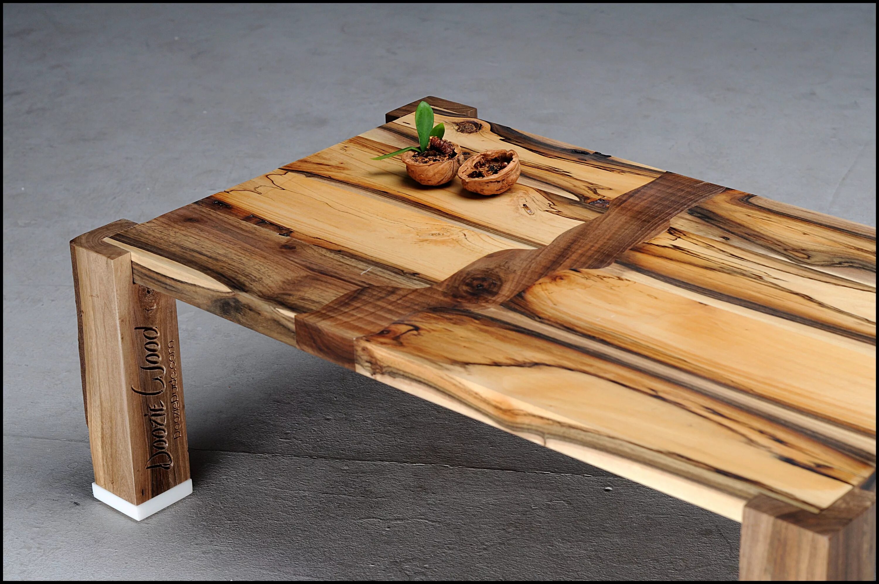 Креативные деревянные изделия. Необычные деревянные изделия. Оригинальные деревянные столы. Эксклюзивные столы из дерева.