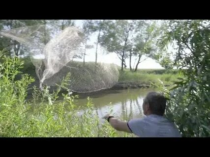 Кастинговая сеть на реке видео