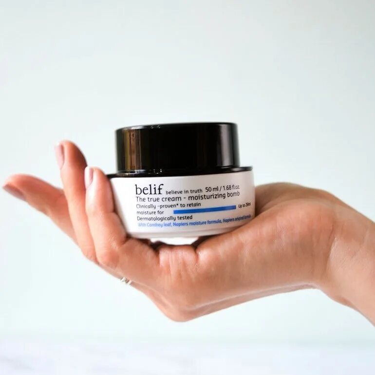 Кремы для спа лица в тюбике beauty bomb. Belif true cream aqua bomb. Крем тру acto. Its true moisture cream черный. Увлажняющий крем для лица после умывания.