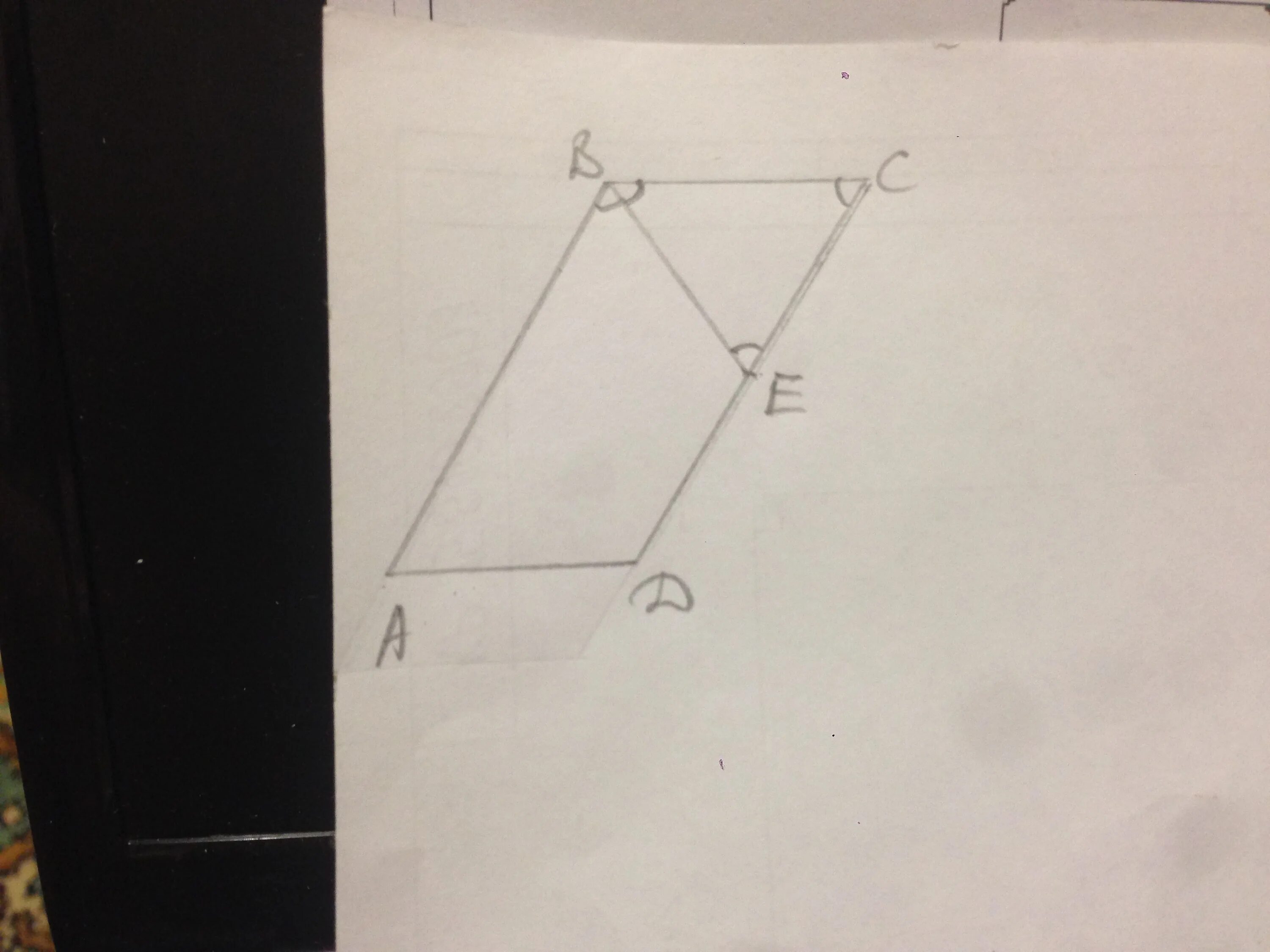 Параллелограмм угол 45 градусов АВ. Параллелограмм с двумя углами 90 градусов. Параллелограмм с углом 60 градусов. Шарнирный параллелограмм.