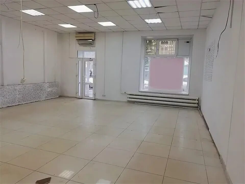 Физлицо сдает в аренду коммерческую недвижимость. Аренда помещения без ремонта. снять помещение свободного назначения в аренду показать на карте. помещение в аренду за 4000 рублей в месяц краснодаре.